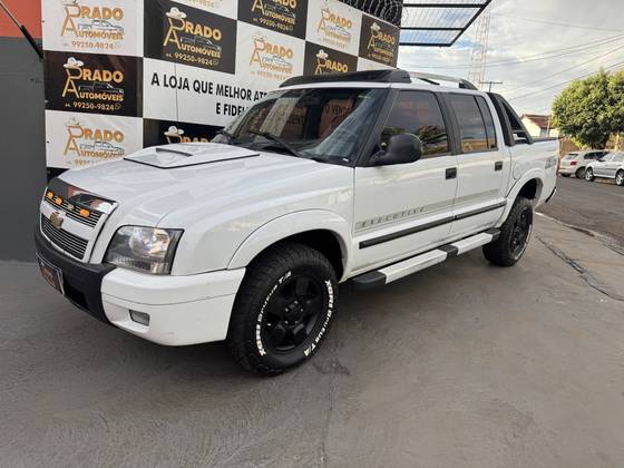 CHEVROLET S10 2.8 EXECUTIVE 4X4 CD 12V TURBO ELECTRONIC INTERCOOLER DIESEL 4P MANUAL CHEVROLET S10 2.8 EXECUTIVE 4X4 CD 12V TURBO ELECTRONIC INTERCOOLER DIESEL 4P MANUAL